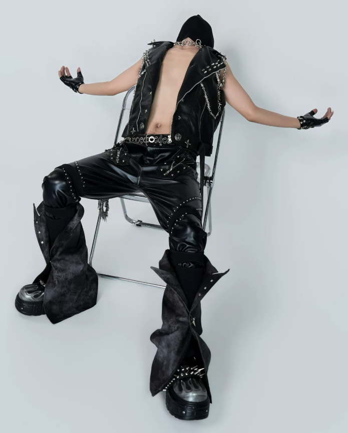 Thornbone Punk Utility Vest Secondary image